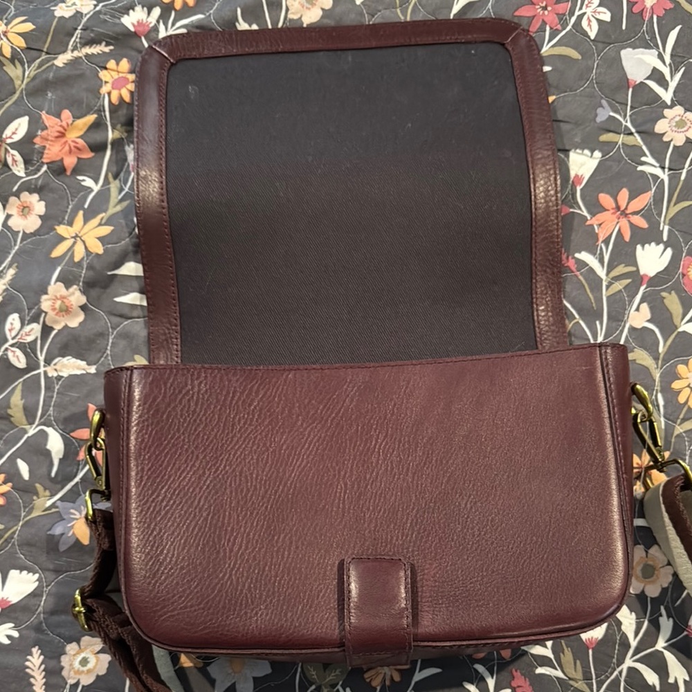 Madewell Brown Crossbody Bag with Classic Design - Picture 4 of 10